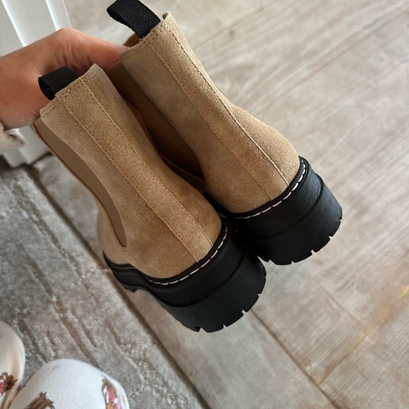 Chelsea boots - Picture 2 of 5